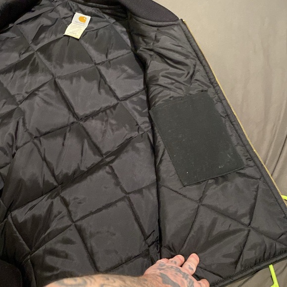 Carhartt Men's Black Vest - Picture 4 of 5